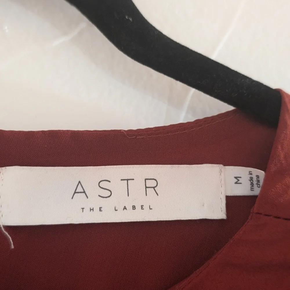 Astr Brown and Red Puff Sleeve Blouse Relaxed Smocked